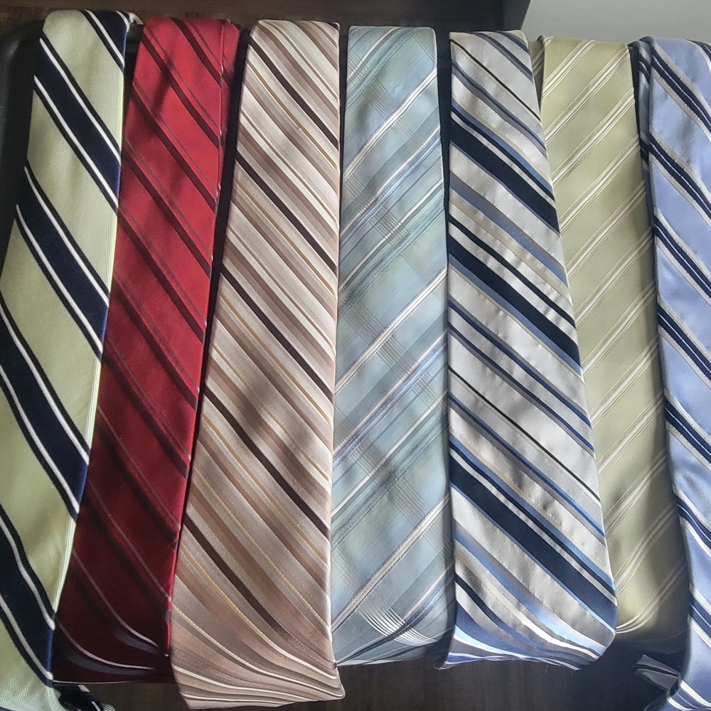 Elegant Striped Men's Ties (7 in Set)